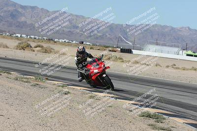 media/Oct-30-2025-Racers Edge (Thu) [[dabbdaf680]]/3-B Group/Session 3 (Turn 15 Inside)/